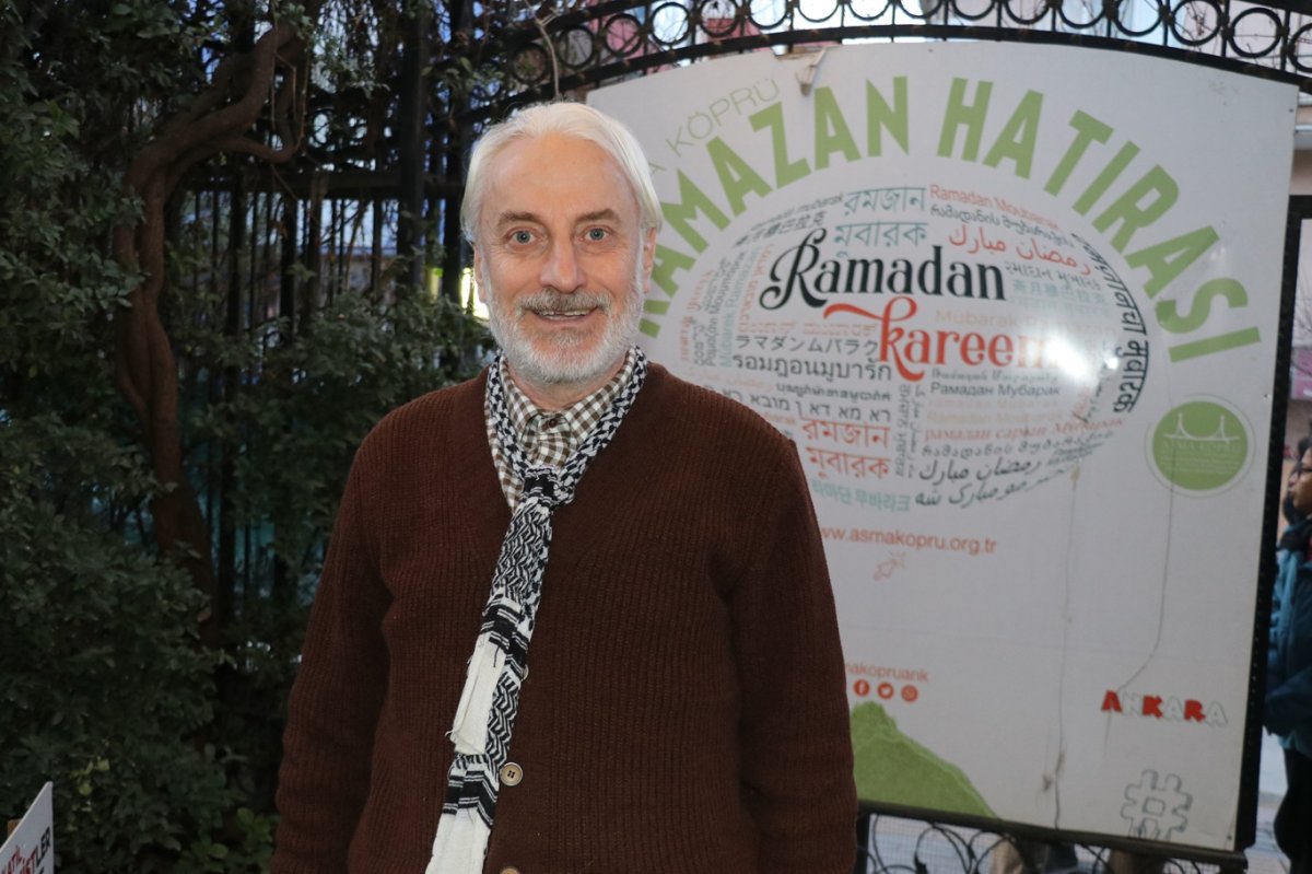 Ankara'da 16 yıldır Ramazan ayı boyunca yüzlerce öğrenciye ücretsiz iftar veriliyor