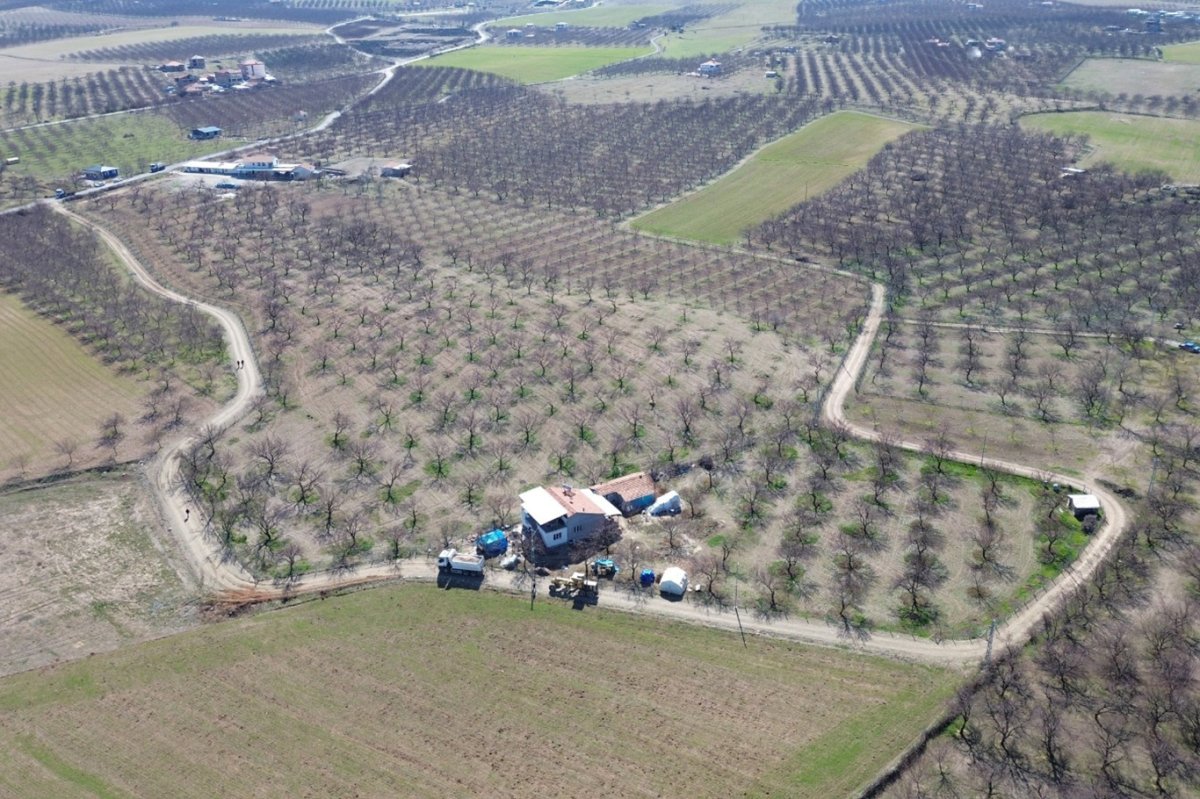Malatya'da kırsal mahallelerde yol çalışmaları sürüyor