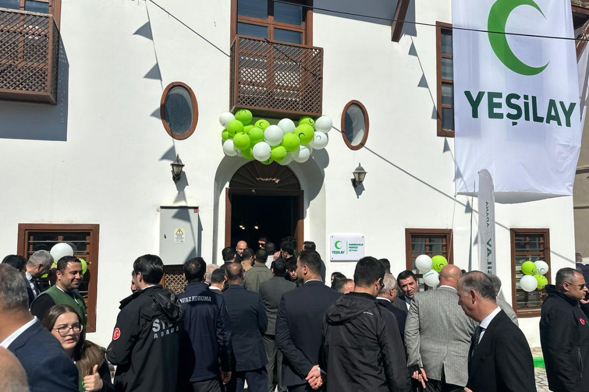 Adana’da Yeşilay Haftası’nda çifte adım: Caddeye “Yeşilay” adı verildi