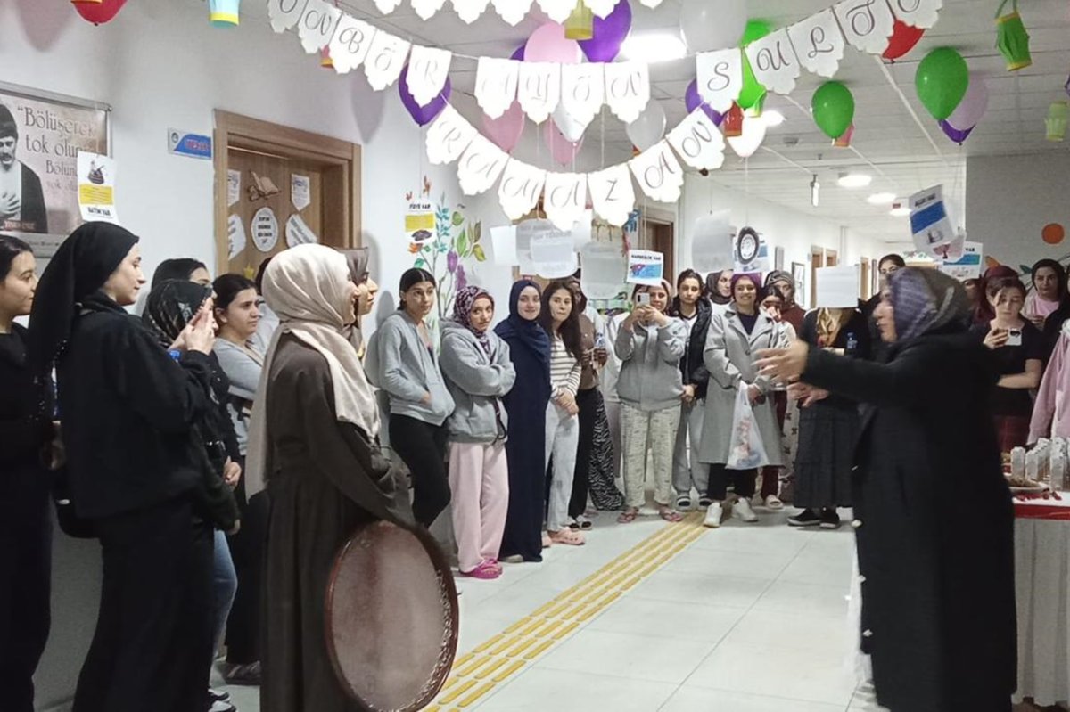 Öğrenci yurdunda Ramazan paylaşma ve dayanışma ile yaşanıyor