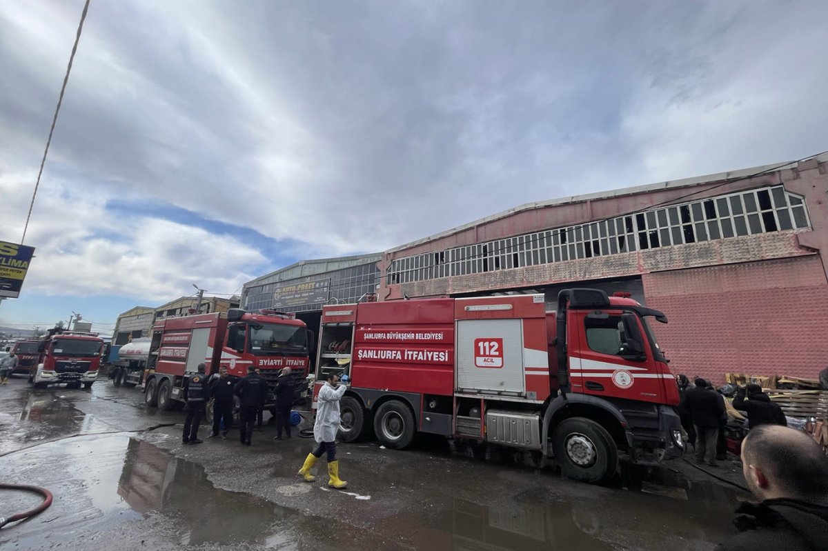 Şanlıurfa’da sanayi sitesinde yangın paniği