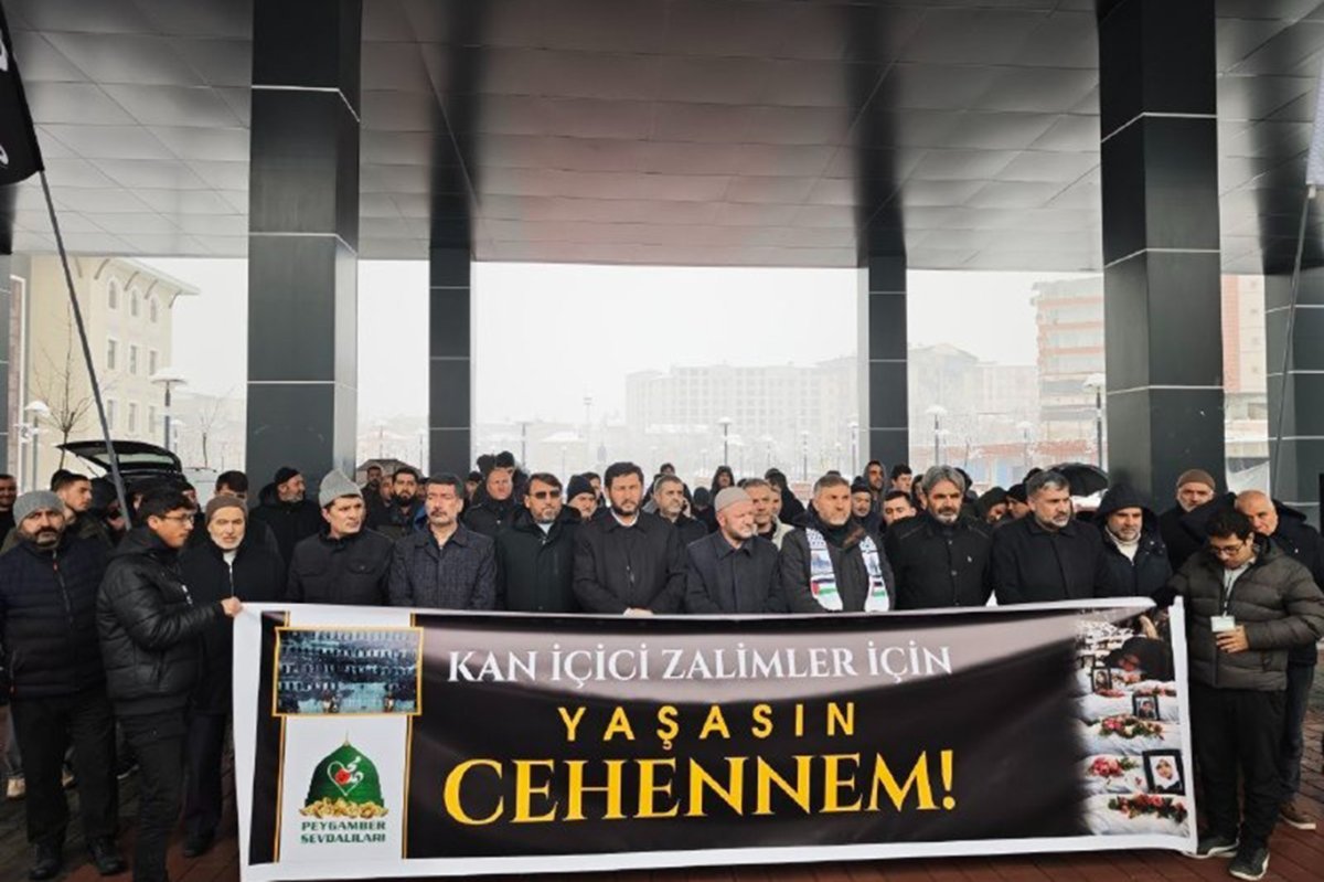 Muş'ta İslam coğrafyasına yönelik saldırılara tepki: Bu saldırılar karşı çıkılmadıkça devam edecektir