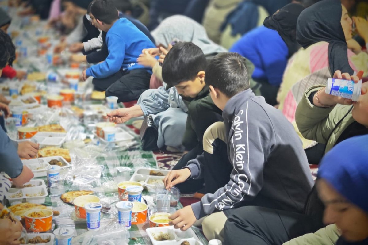Siirt’te Ramazan ayının en anlamlı buluşması: 200 yetim aynı sofrada