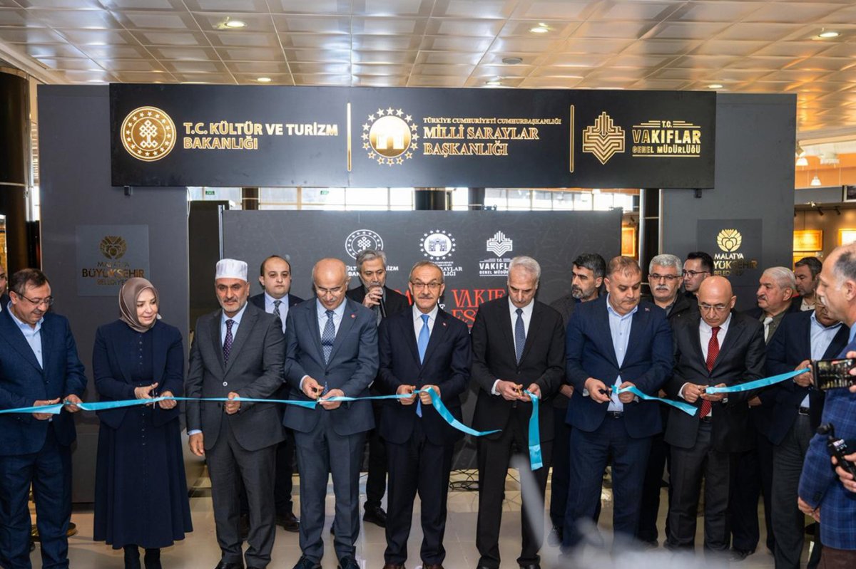 'Kutsal Emanetler ve Vakıf Eserleri Sergisi' Malatya'da ilk defa açıldı