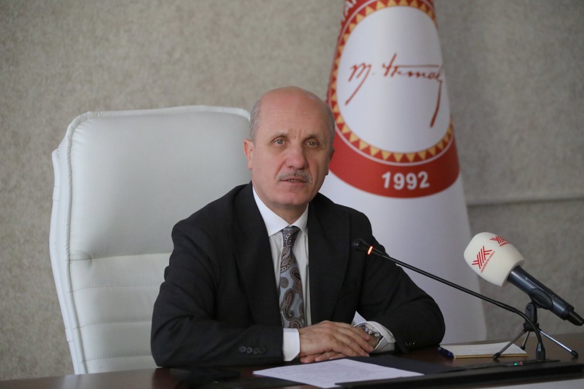 YÖK Başkanı Özvar: Kaybedecek bir evladımız bile yok, her biriyle ilgilenmemiz lazım