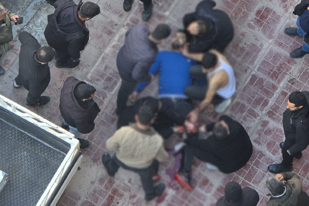 Van’da iki grup arasında bıçaklı ve sopalı kavga: 1’i ağır 3 yaralı!