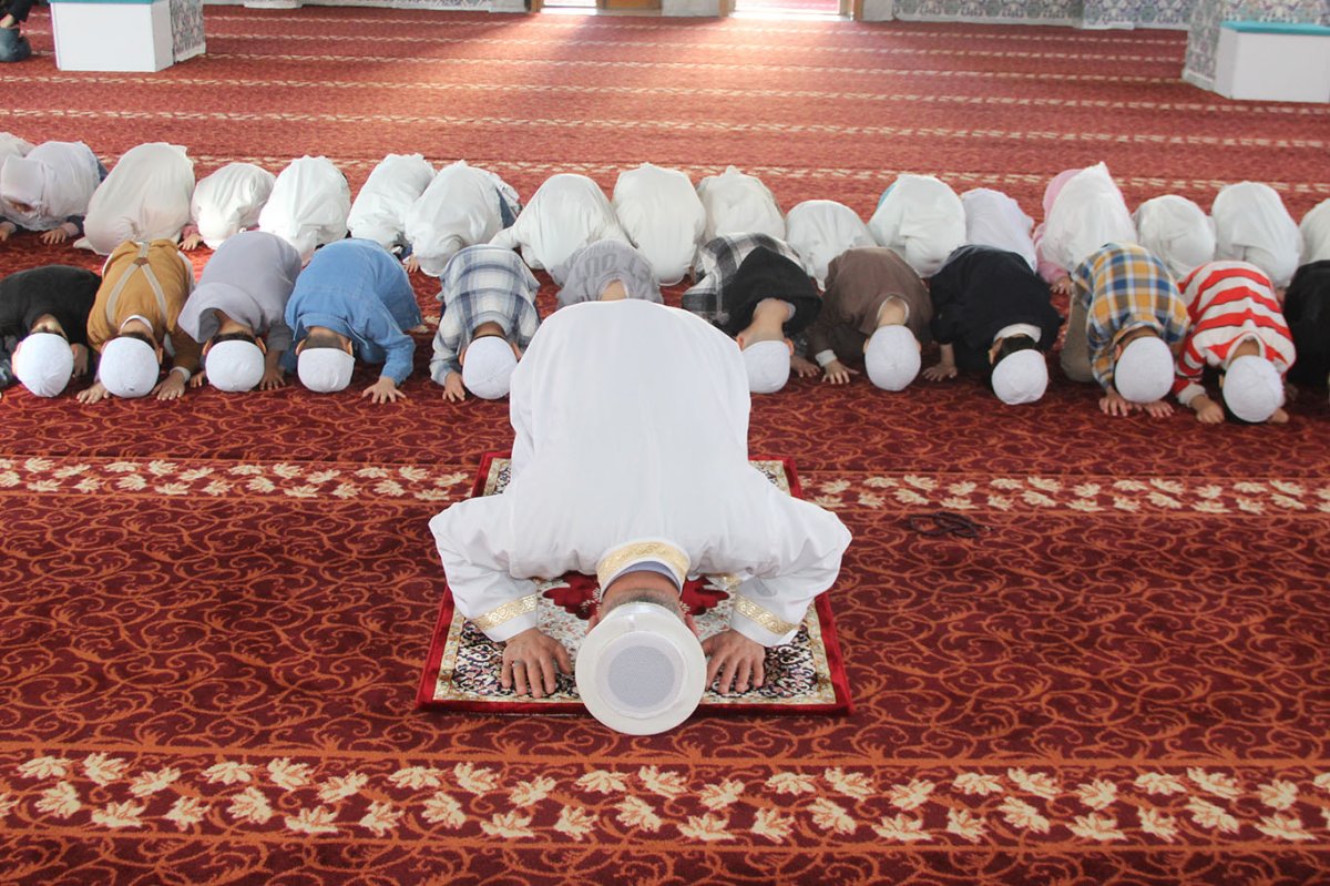 Cizre’de minikler cami ile buluştu