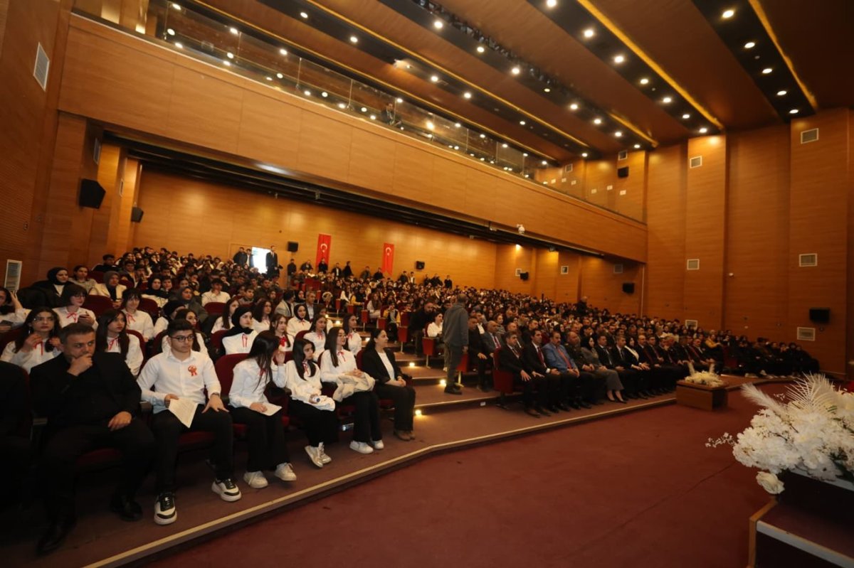 Siirt’te İstiklal Marşı’nın kabulü ve Mehmet Akif Ersoy anıldı