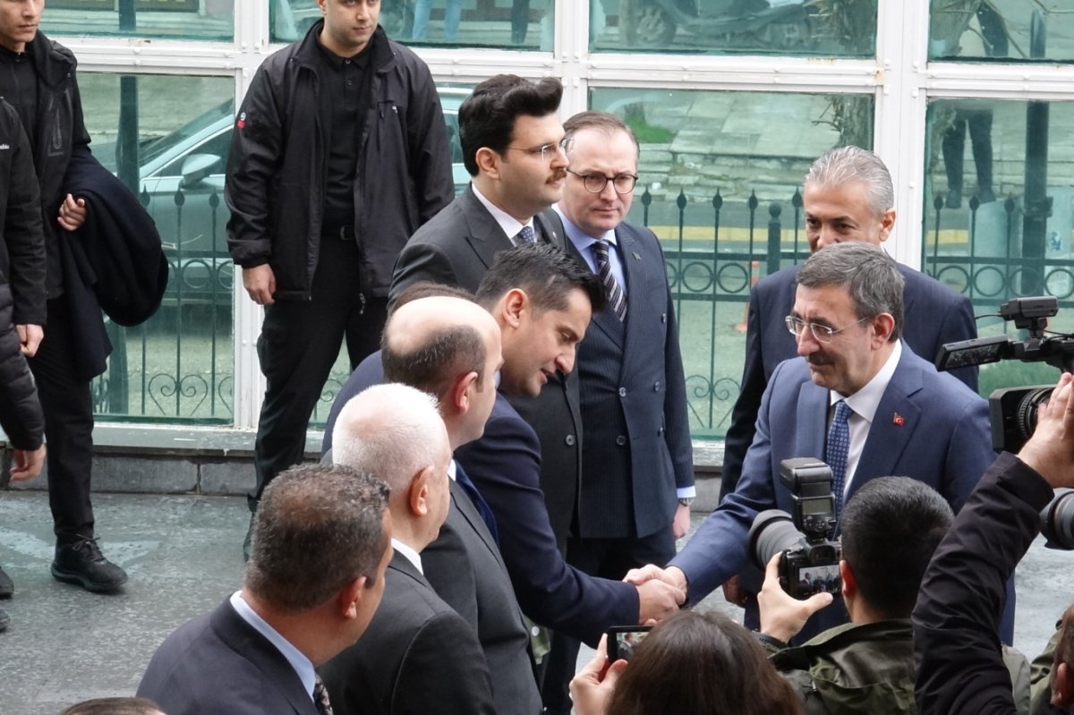 Cumhurbaşkanı Yardımcısı Yılmaz ve Bakan Işıkhan Mardin’de