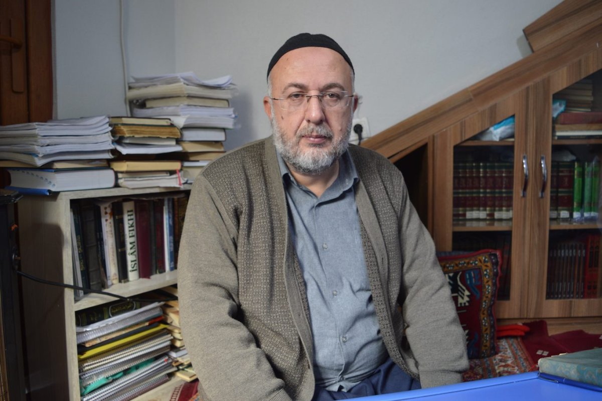 Fitre nasıl verilmeli? Vaiz Karanfil merak edilenleri açıkladı