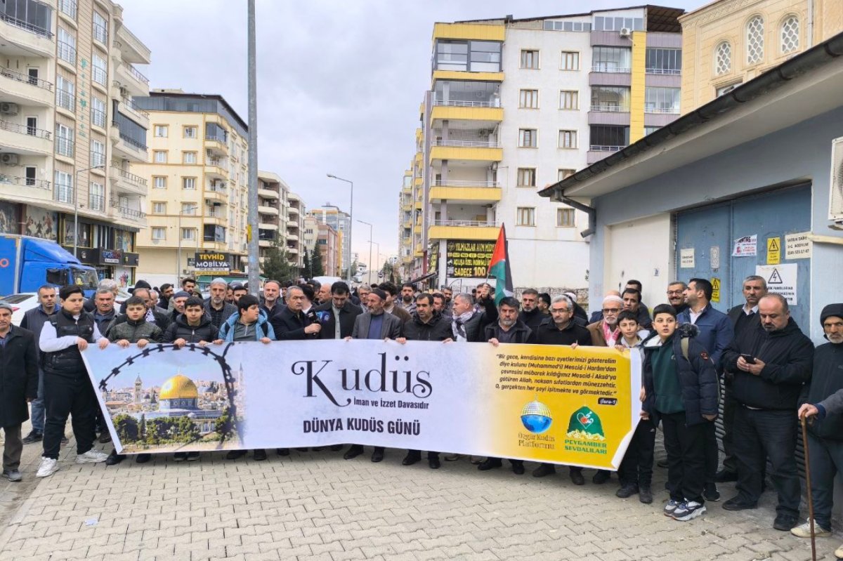 Mardin’in Midyat ilçesinde Dünya Kudüs Günü dolayısıyla basın açıklaması düzenlendi