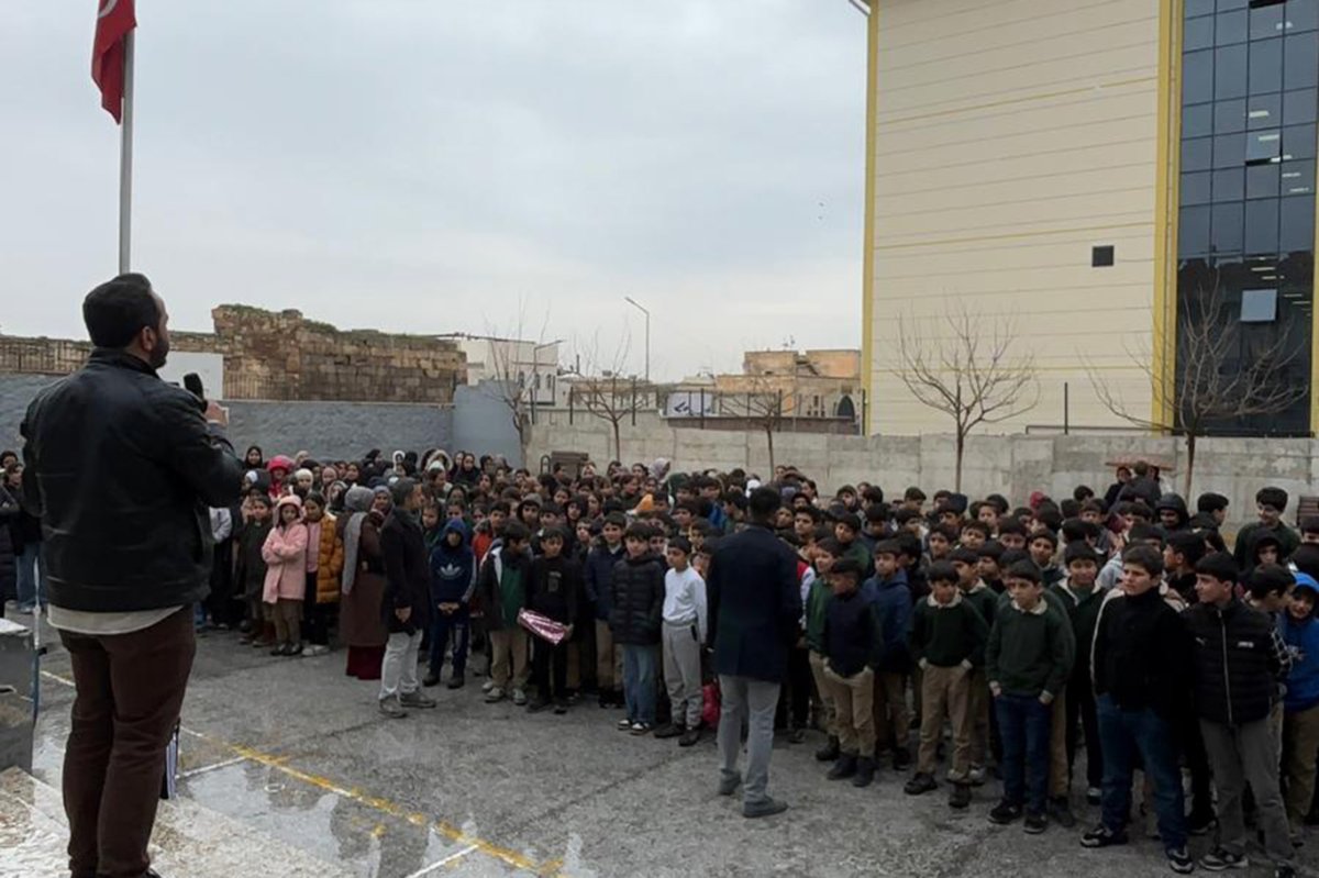 Şanlıurfa’da siyer yarışmasında başarılı olan öğrencilere ödül verildi