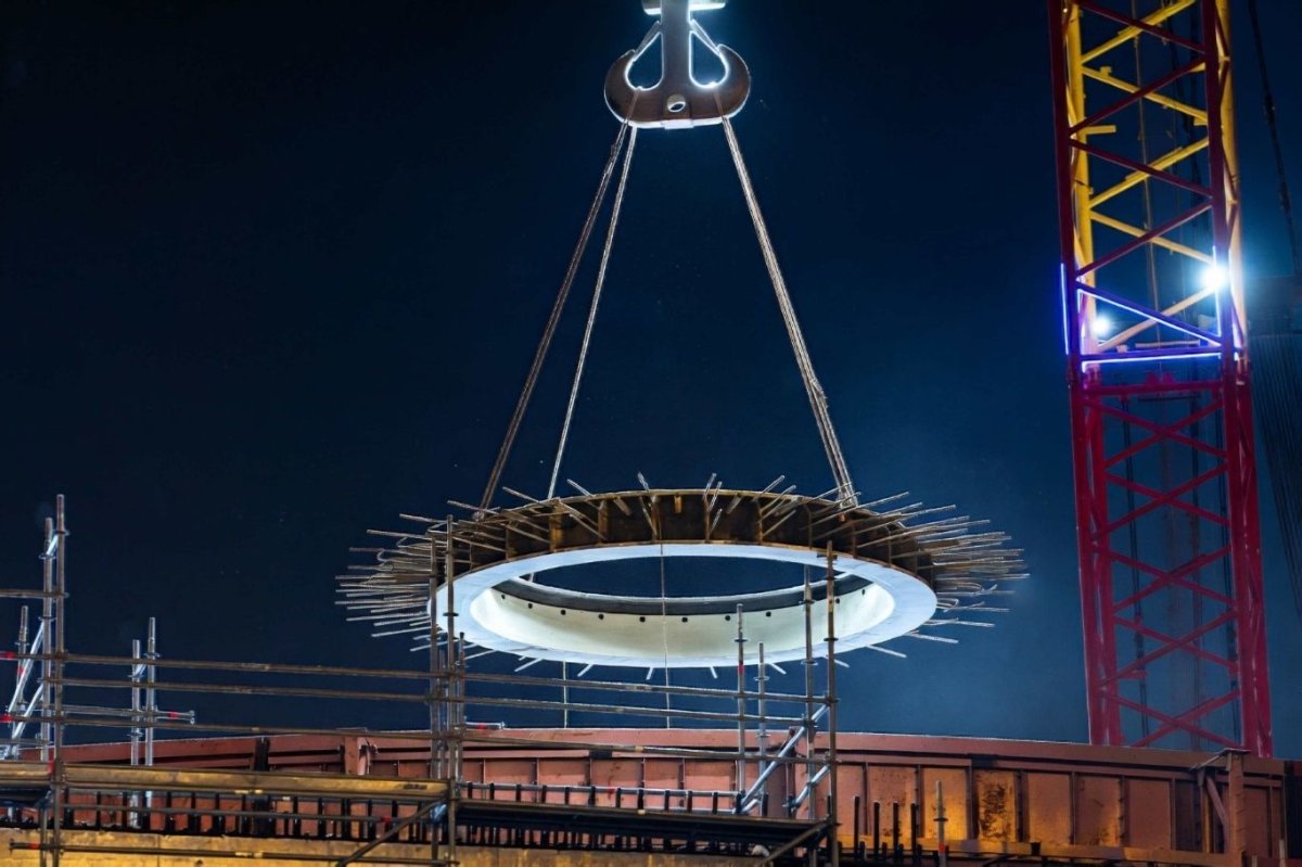 Akkuyu Nükleer Güç Santrali 4. güç ünitesinde baskı kirişi yerine yerleştirildi