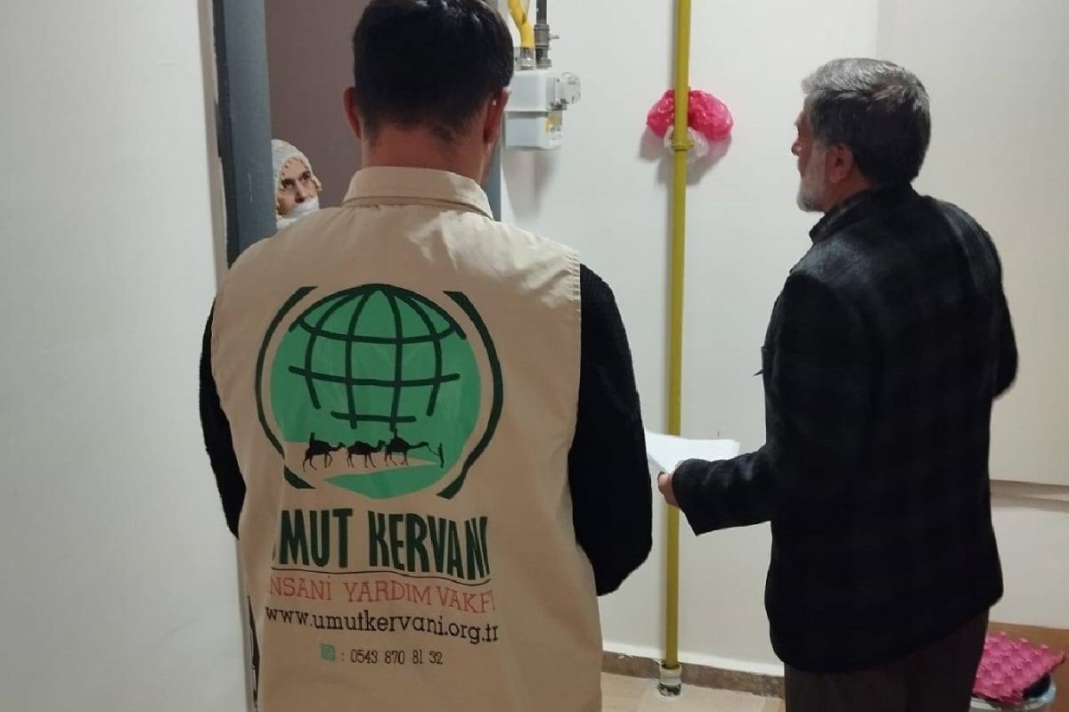 Umut Kervanı Elazığ Derneği’nden ihtiyaç sahibi ailelere gıda yardımı