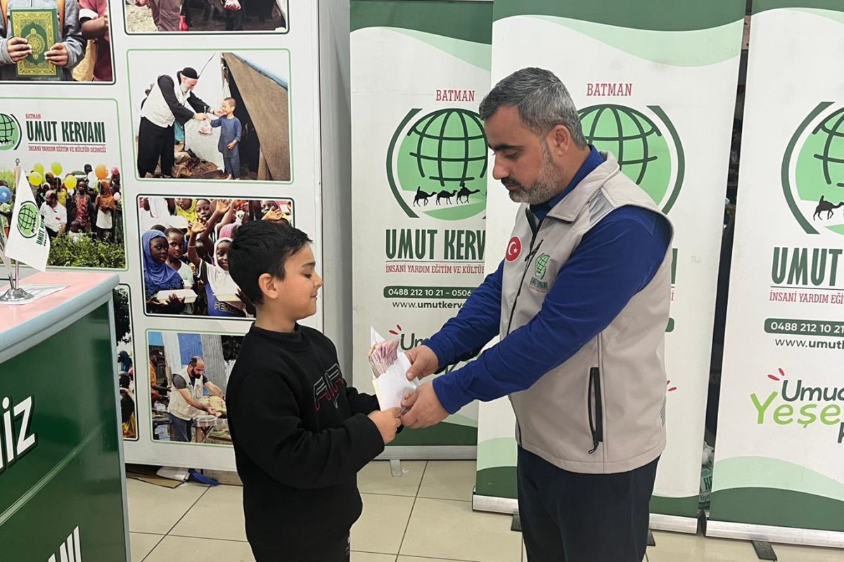 Batmanlı minik Eymen'den Gazze'deki kardeşlerine anlamlı bağış