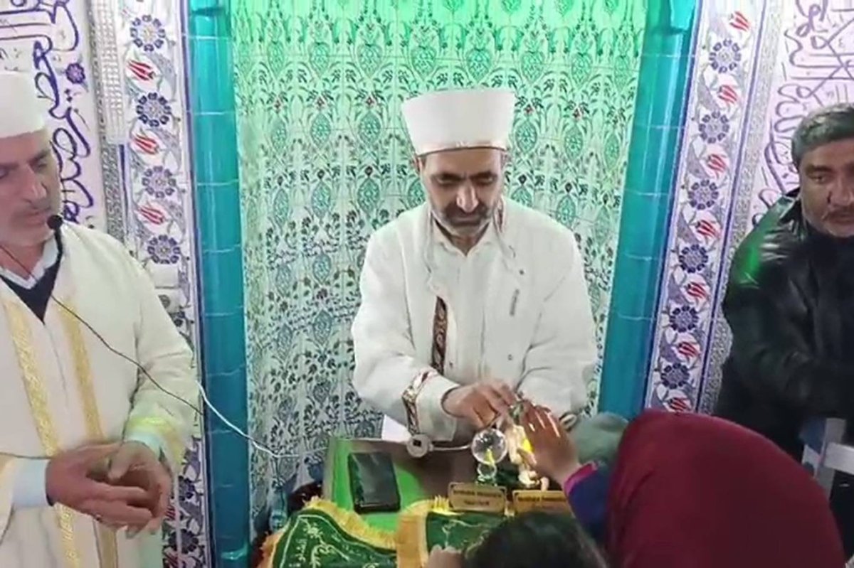 Malatya'da ziyarete açılan Sakal-ı Şerif'e yoğun ilgi