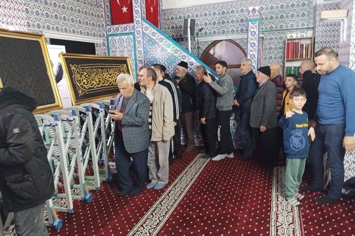 Malatya'da ziyarete açılan Sakal-ı Şerif'e yoğun ilgi