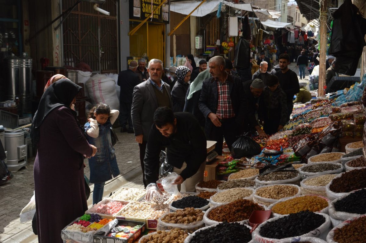Bayram öncesi şeker ve lokuma yoğun ilgi