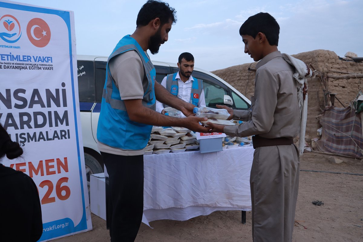 Yetimler Vakfı’ndan Kadir Gecesi’nde Yemen’e iftarlık desteği