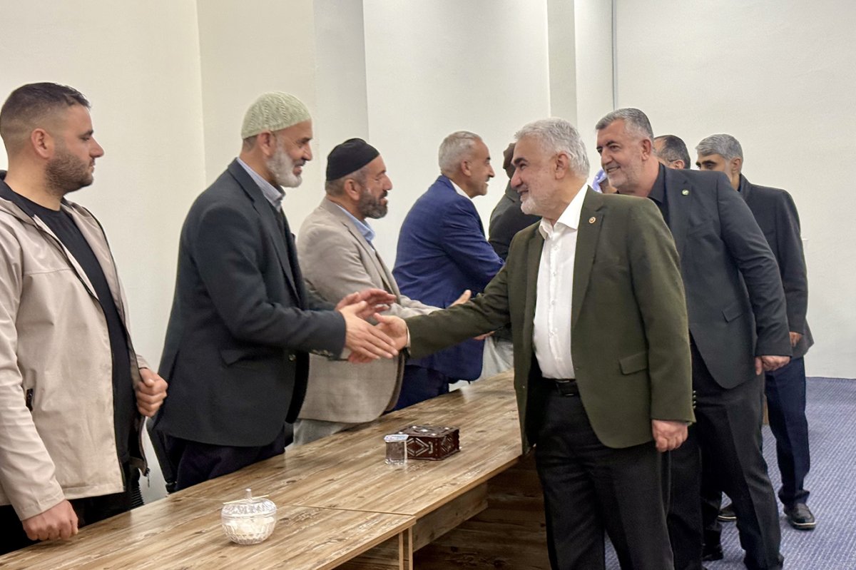 HÜDA PAR Genel Başkanı Yapıcıoğlu Diyarbakır’da partisinin bayramlaşma programına katıldı
