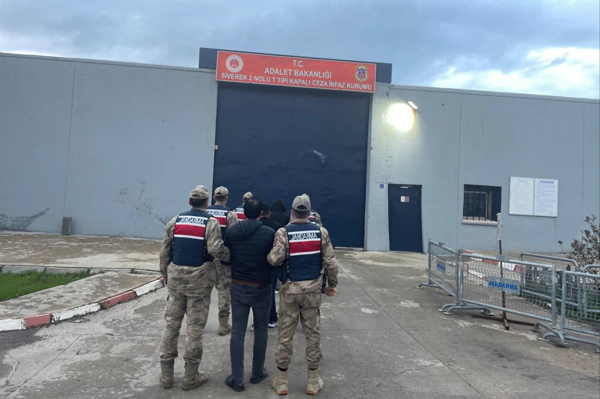 Şanlıurfa’da iş yerine uyuşturucu operasyonu: 3 tutuklama