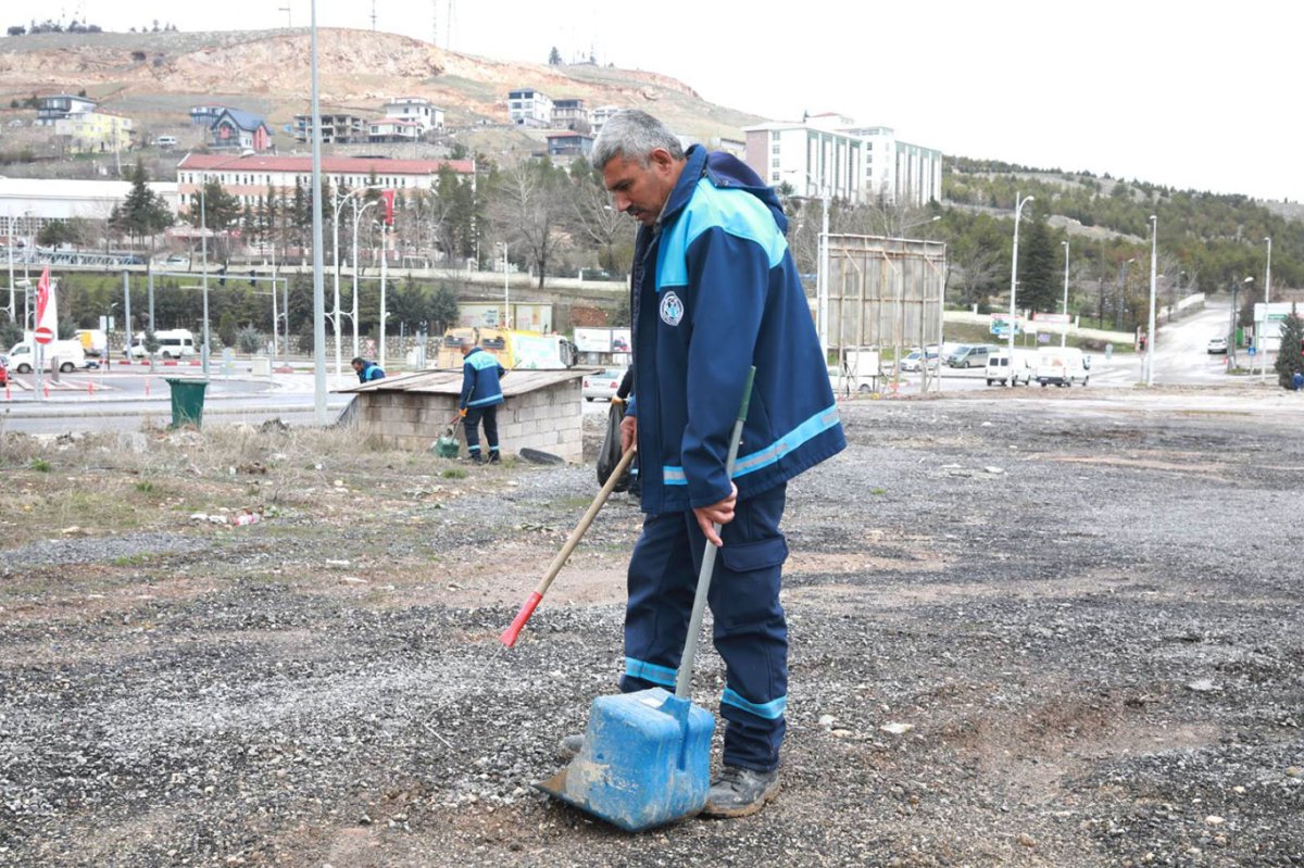 Battalgazi Belediyesi'nden cadde ve sokaklarda temizlik çalışması