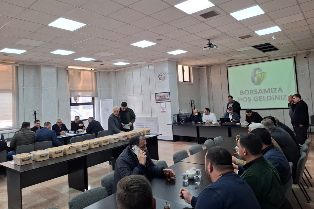 Gaziantep'te 15 bin ton mısır açık artırma usulüyle satışa sunuldu