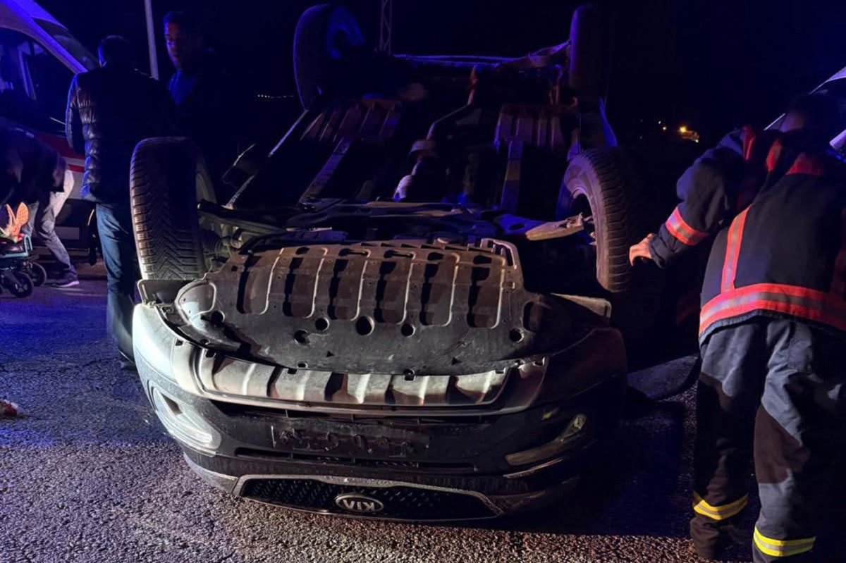 İki otomobil çarpıştı: 7 yaralı