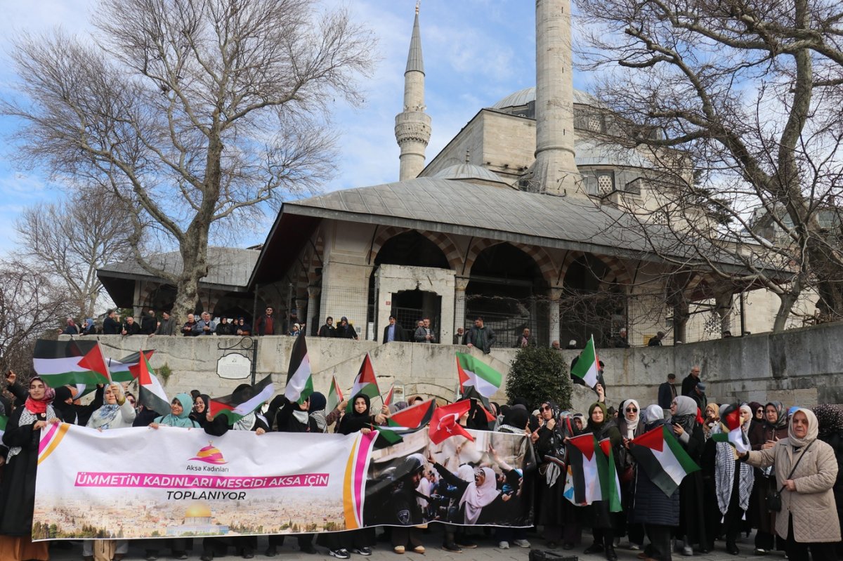 Kadınlardan Mescid-i Aksa'nın kapalı kalmasına tepki