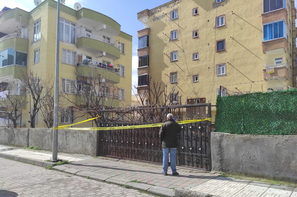 Diyarbakır'da gece saatlerinde tahliye edilen binada incelemeler başladı