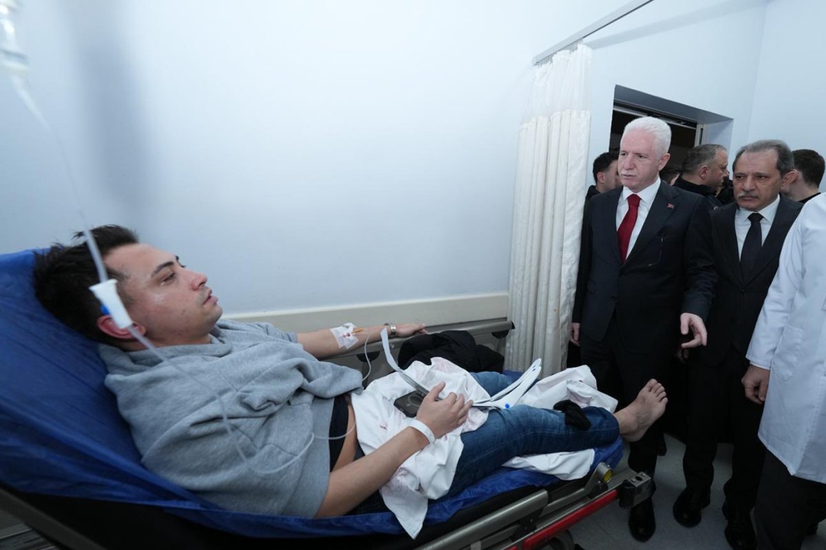 Vali Gül'den kazada yaralanan polis ve sivillere ziyaret