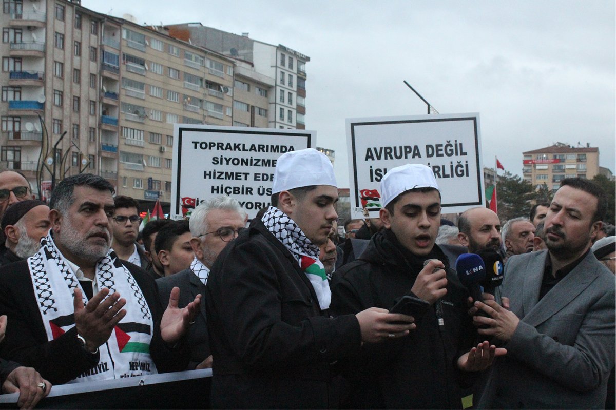 "Coğrafyamızda işgalci israil ve Amerikan askeri istemiyoruz"