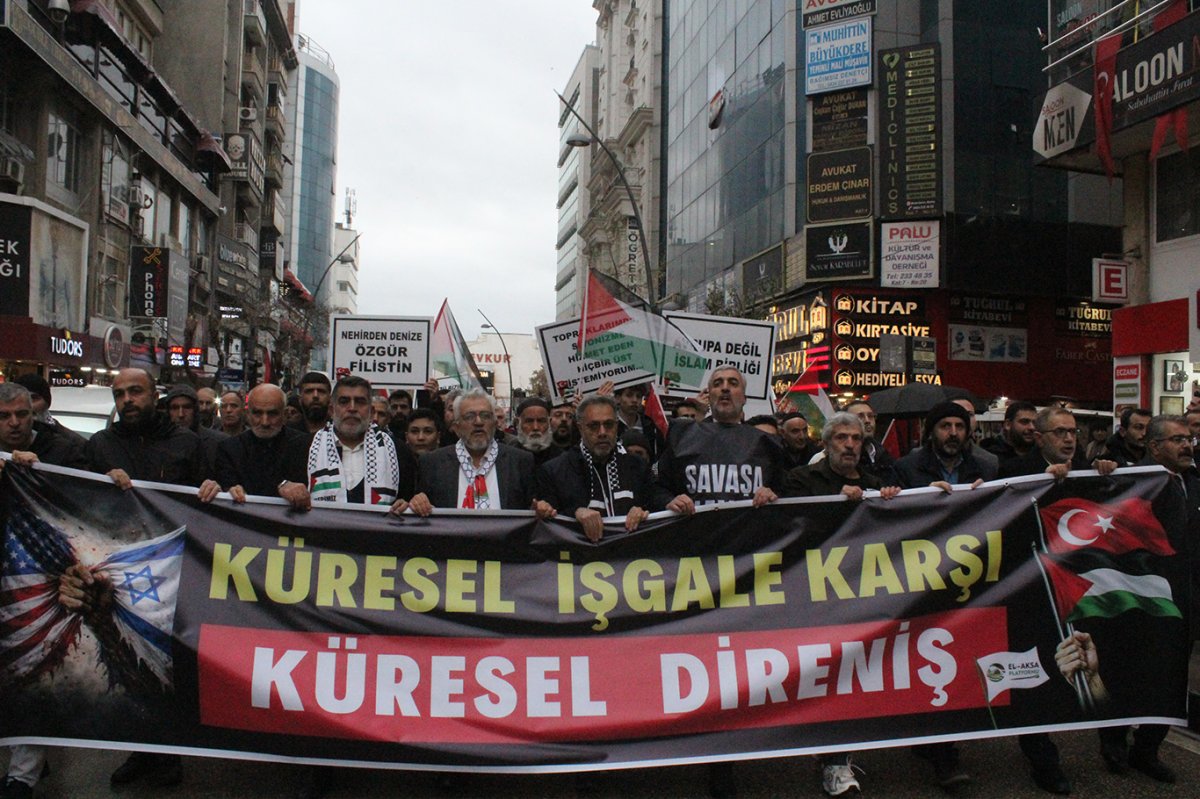 "Coğrafyamızda işgalci israil ve Amerikan askeri istemiyoruz"