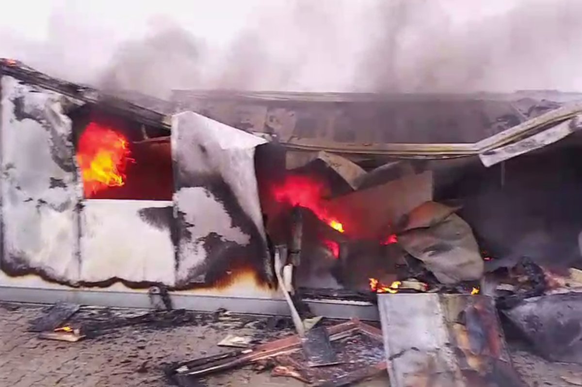 Konteyner kentte çıkan yangın paniğe neden oldu