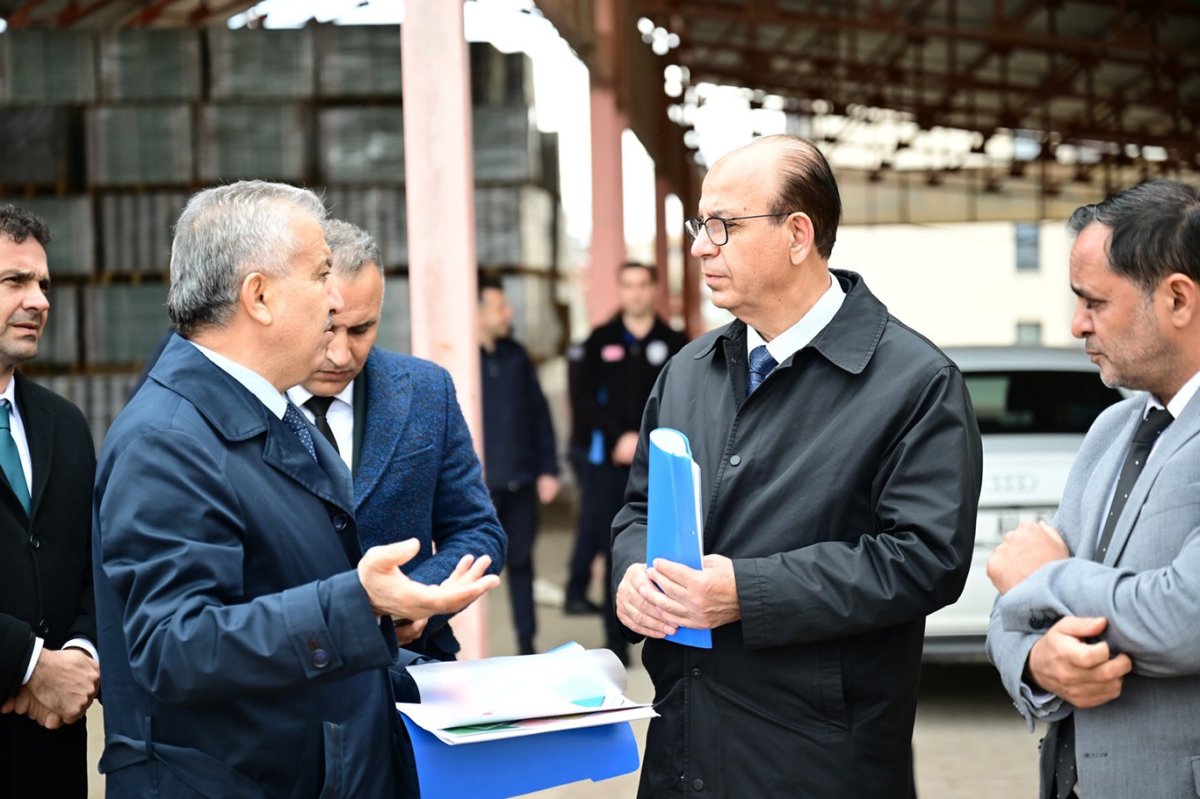 Yeşilyurt Belediye Başkanı Geçit yeni pazar alanlarını inceledi