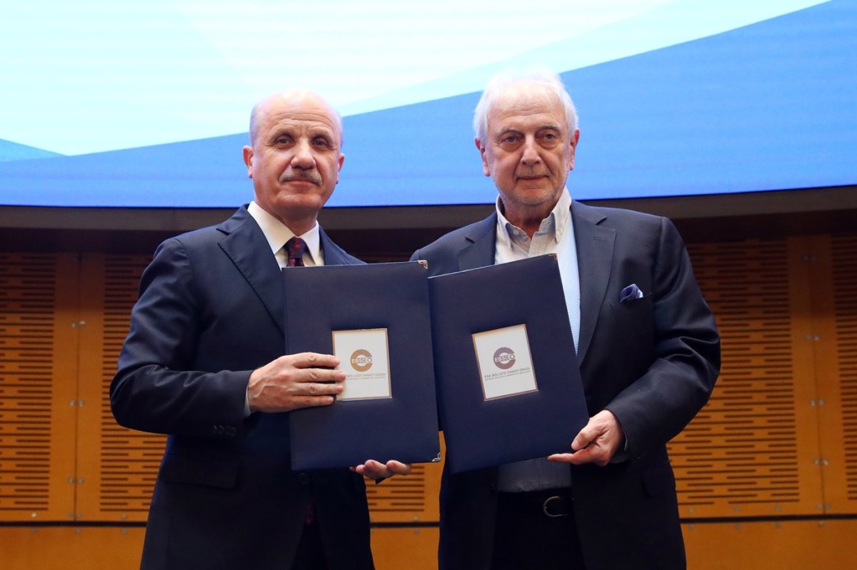 Uygulamalı ve uzun dönemli stajlar iş hayatına uyumu hızlandırıyor