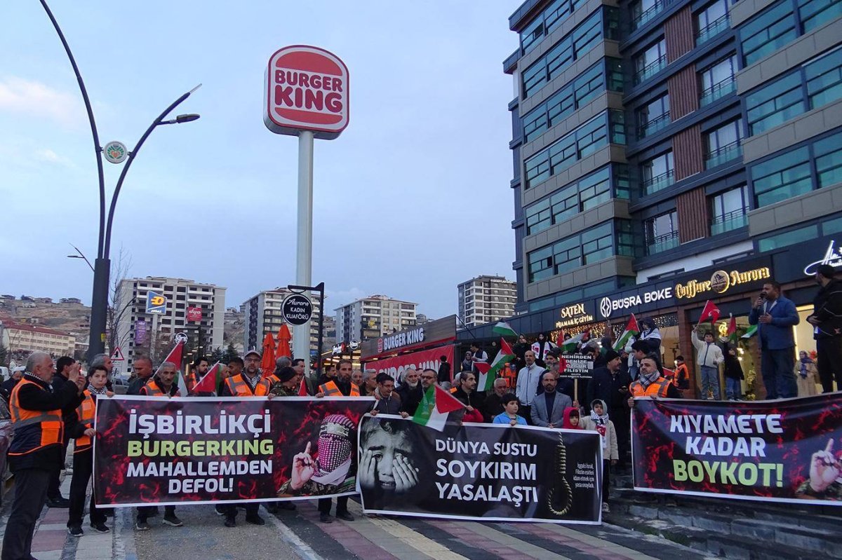Malatya'da açılacak olan Burger Kıng protesto edildi