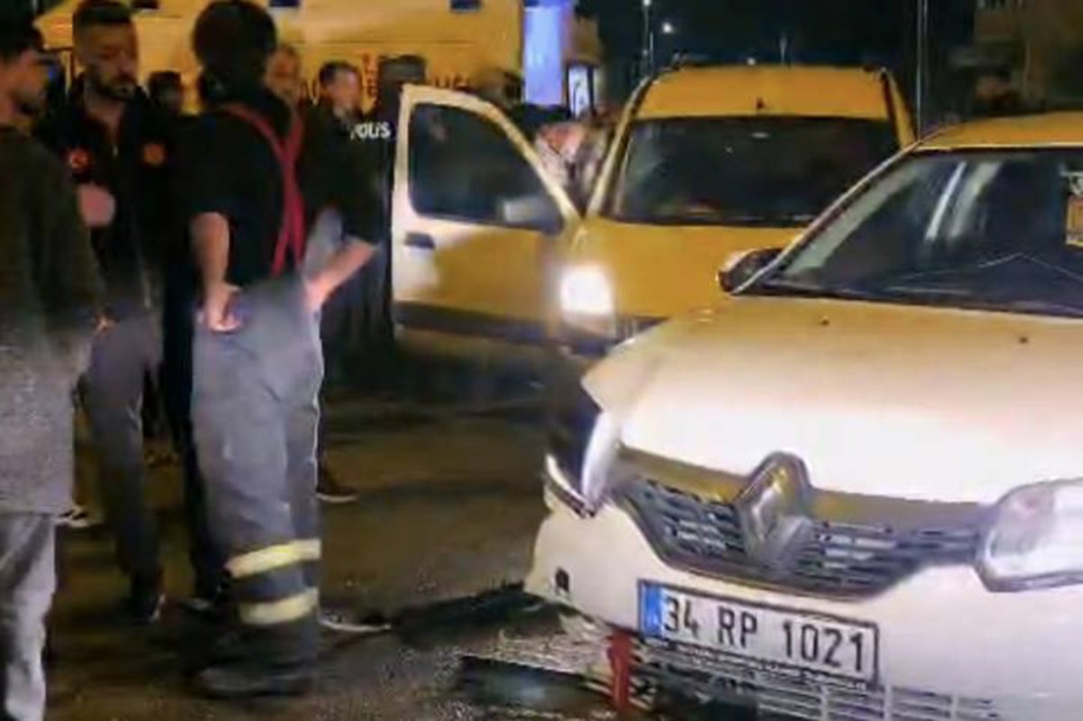 Batman’da iki aracın çarpıştığı kazada maddi hasar oluştu