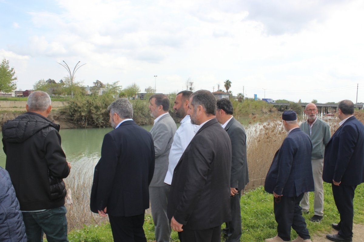 Tarsus’ta Berdan Nehri’nde kaybolan genç için arama çalışmaları sürüyor