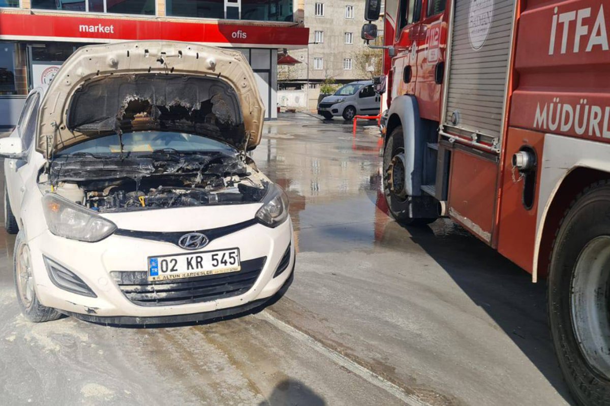 Batman’da petrol istasyonunda araç yangını paniğe yol açtı