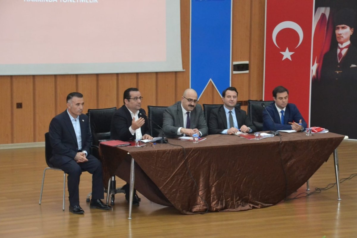 Batman'da taşınmaz ticareti semineri düzenlendi