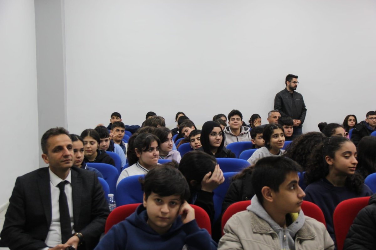 Cizre’de LGS öncesi rehberlik seminerleri başladı