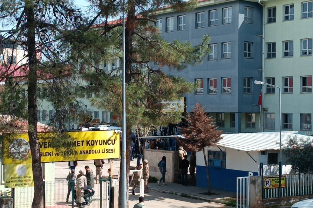 Şanlıurfa'da liseye silahlı saldırı: Çok sayıda yaralı var