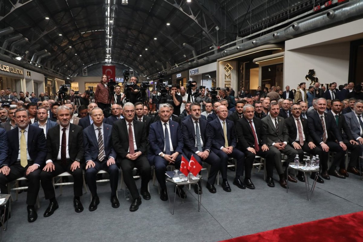 Bakan Bolat: Türkiye'nin dünya mobilya ihracatındaki payı yükseldi