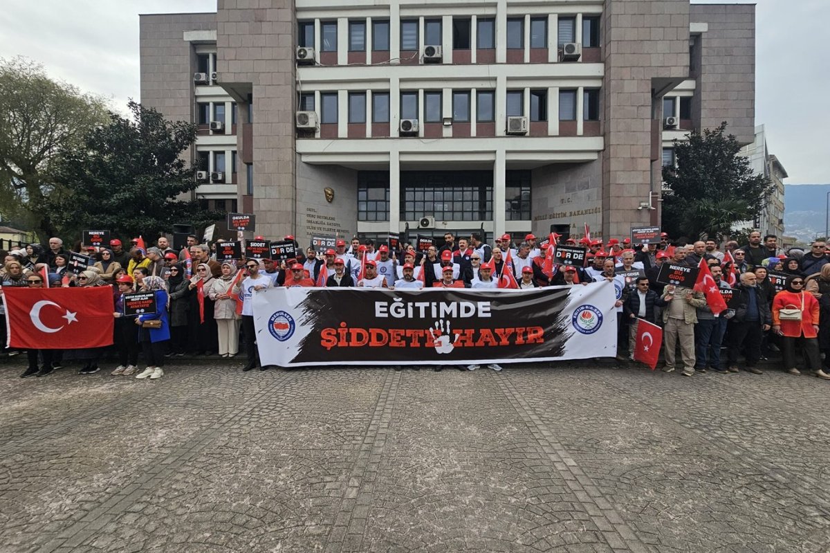 Bursa’dan Siverek'teki saldırıya tepki: Okulda şiddet istemiyoruz