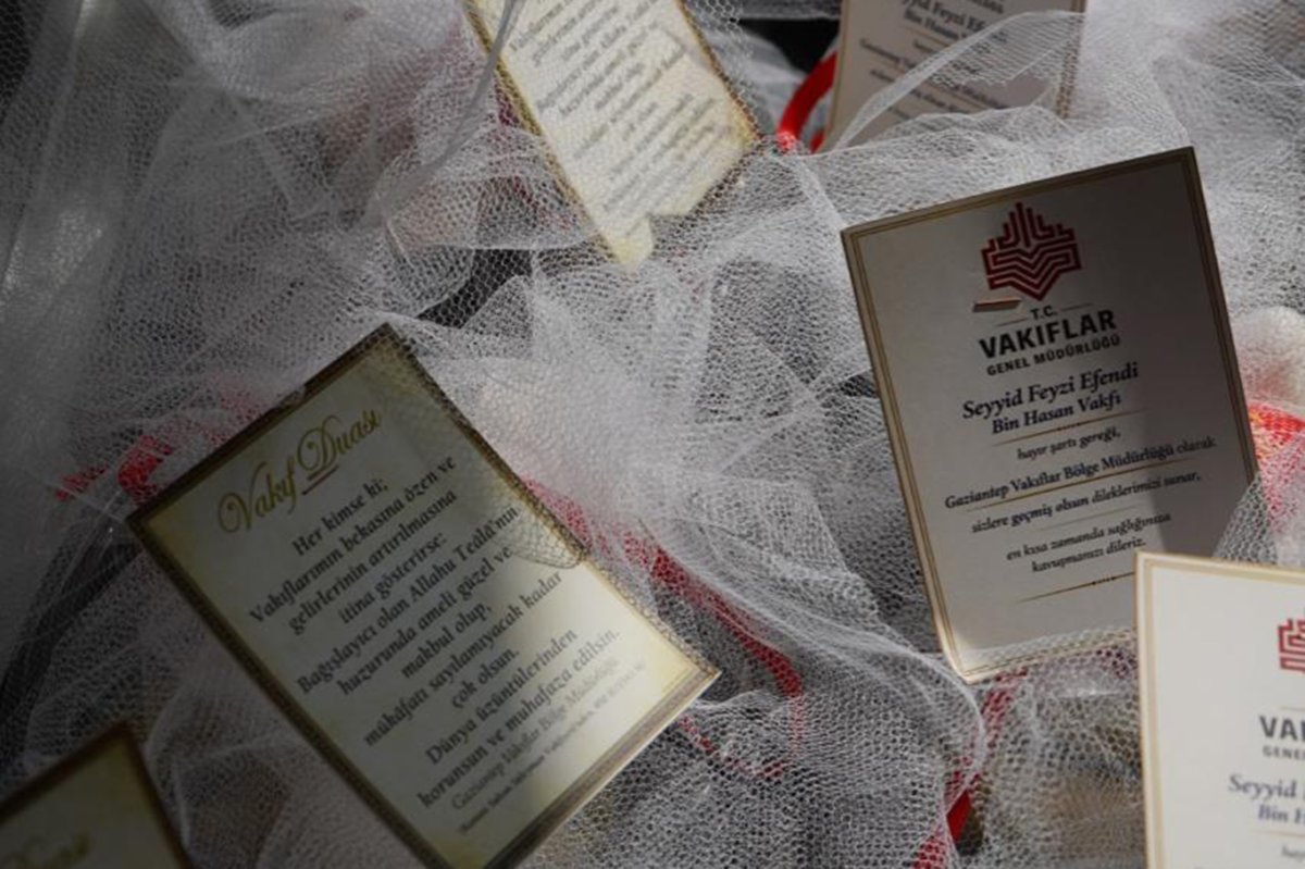 Gaziantep'te 213 yıllık vakıf geleneği: Hastalara meyve ikramı