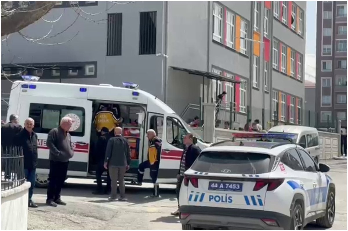 Malatya'da öğrenciler arasında bıçaklı kavga: 5 yaralı