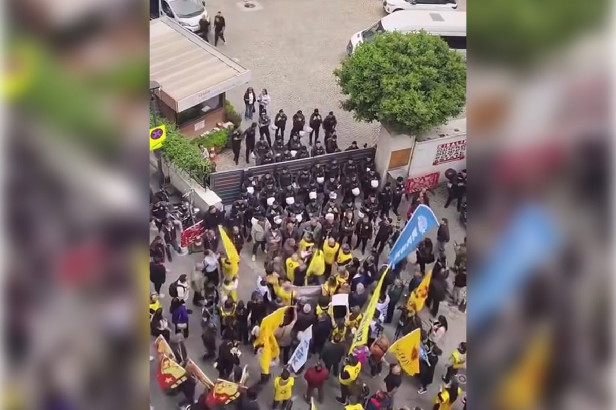 İzmir’de “eğitimde şiddete hayır” eylemi düzenlendi