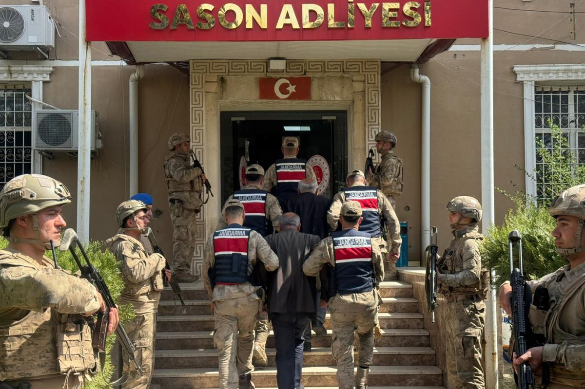 Batman'da çok sayıda silah ve mühimmat ele geçirildi