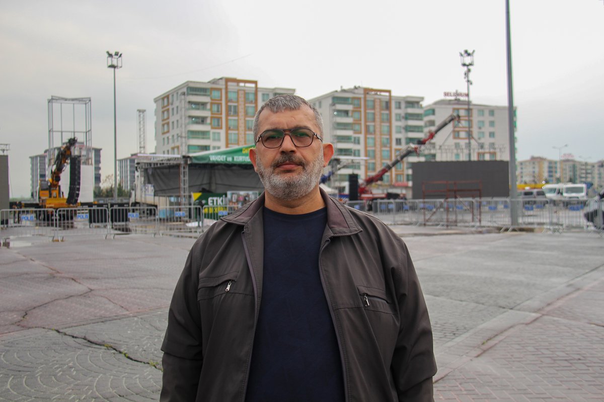 Mevlid-i Nebi etkinliği için kurulan alan peygamber aşıklarını bekliyor